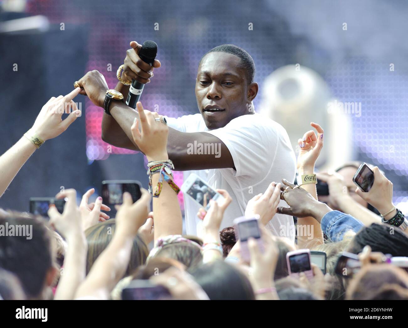 Dizzee Rascal 2012 Nationwide search best british youth carry olympic flame hi-res stock ...