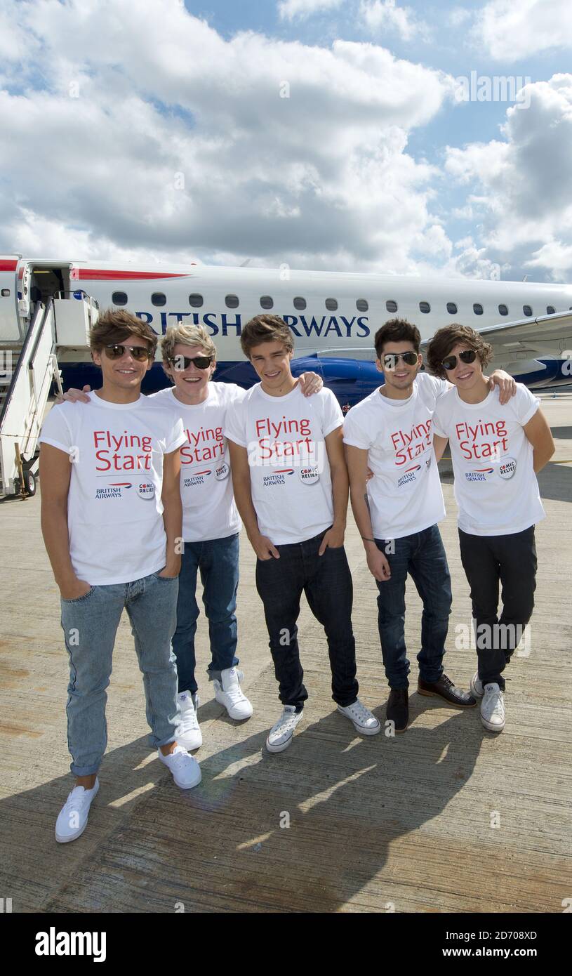 One Direction L R Louis Tomlinson Niall Horan Liam Payne Zayn Malik And Harry Styles Pictured Before They Board Flight Ba1d A Private Charter Flight From London To Manchester Hosted By The