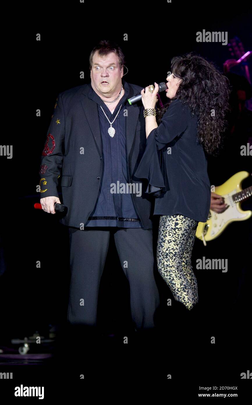 Meat Loaf performing with Patti Russo at the O2 Arena in East London