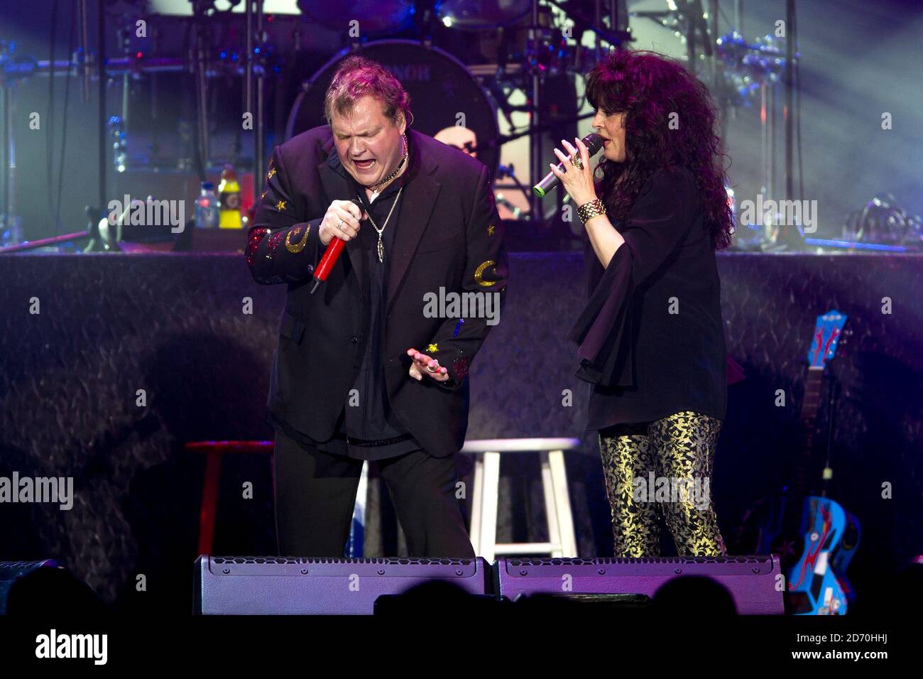 Meat Loaf performing with Patti Russo at the O2 Arena in East London