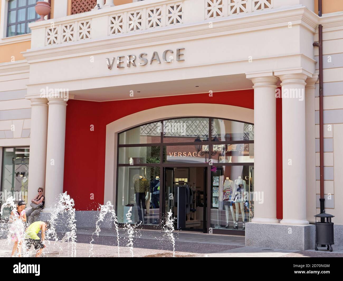 ROME, ITALY - JULY 27, 2015. Store in Rome, Italy. Versace is an Italian fashion company founded by Versace in 1978 Stock Photo - Alamy