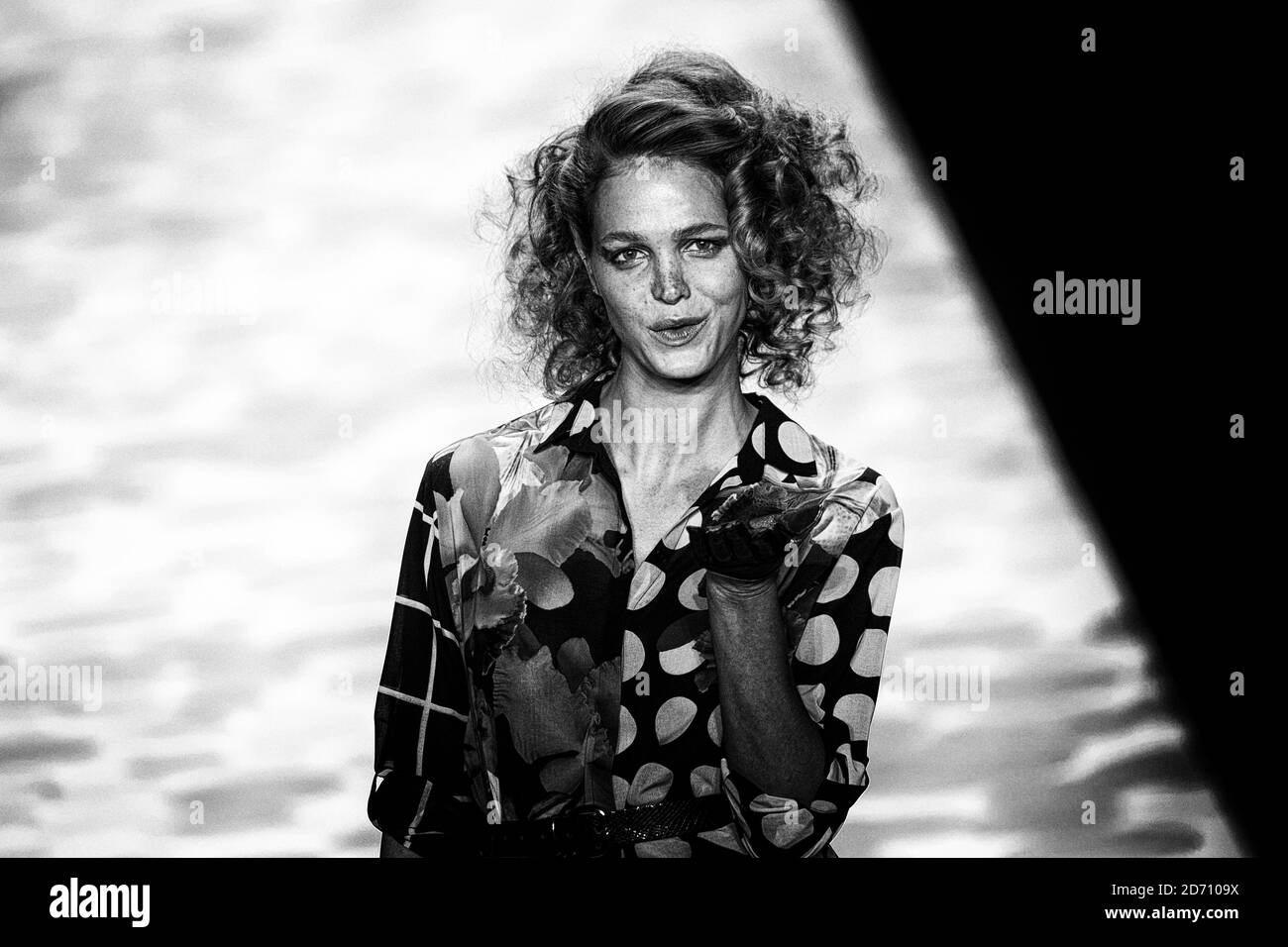 Model new york mercedes benz fashion Black and White Stock Photos & Images  - Alamy