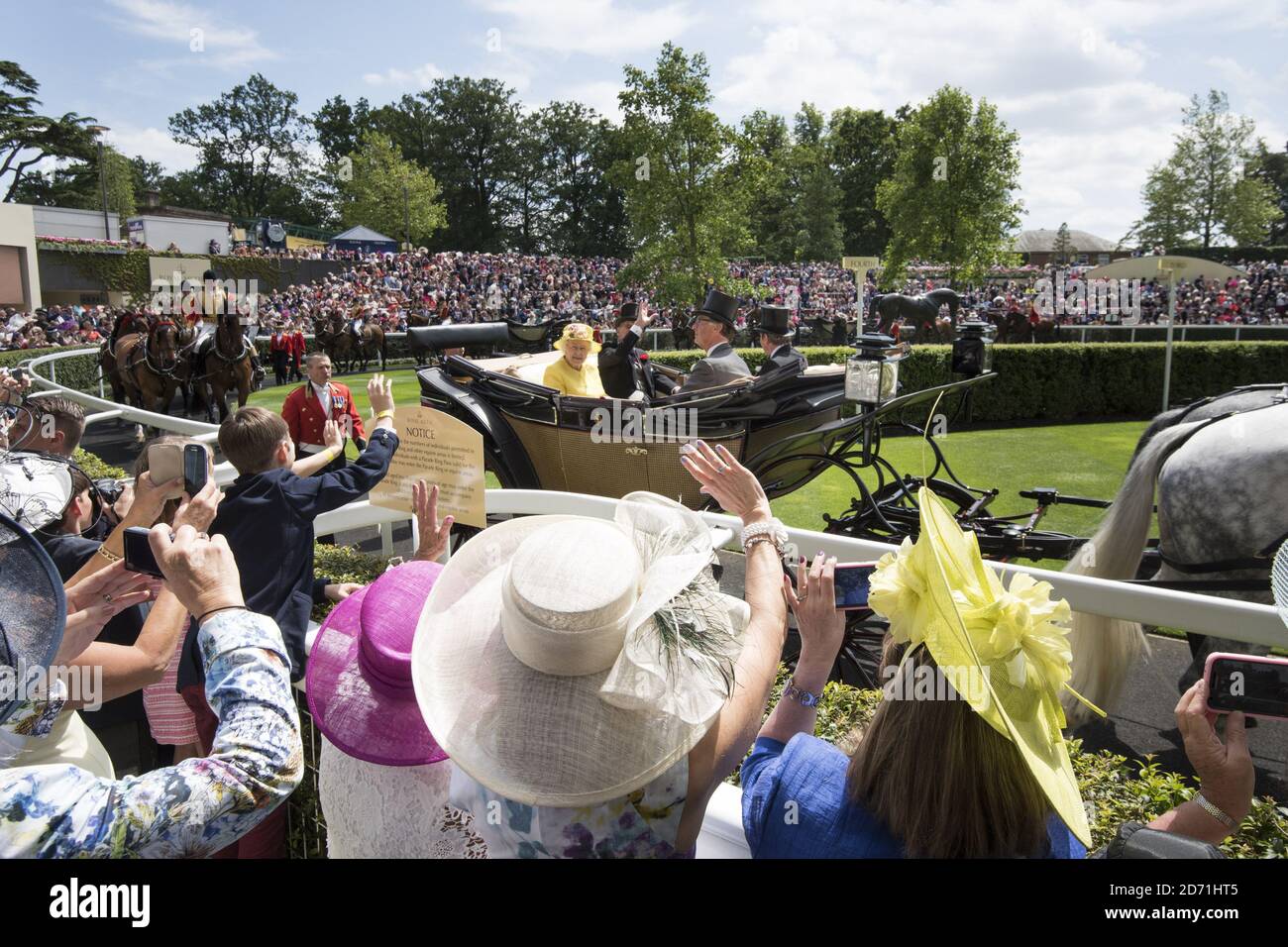 Queen Elizabeth II arrives during day four of the 2015 Royal Ascot Meeting at Ascot Racecourse, Berkshire. Stock Photo
