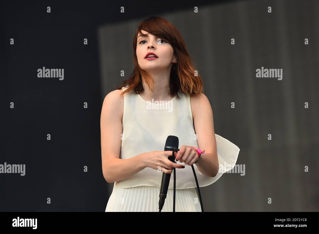 Lauren Mayberry Of Chvrches Performing On The Other Stage At The Glastonbury Festival At Worthy Farm In Somerset Stock Photo Alamy