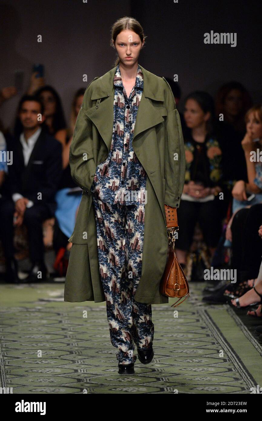 Burberry trench coat catwalk hi-res stock photography and images - Alamy