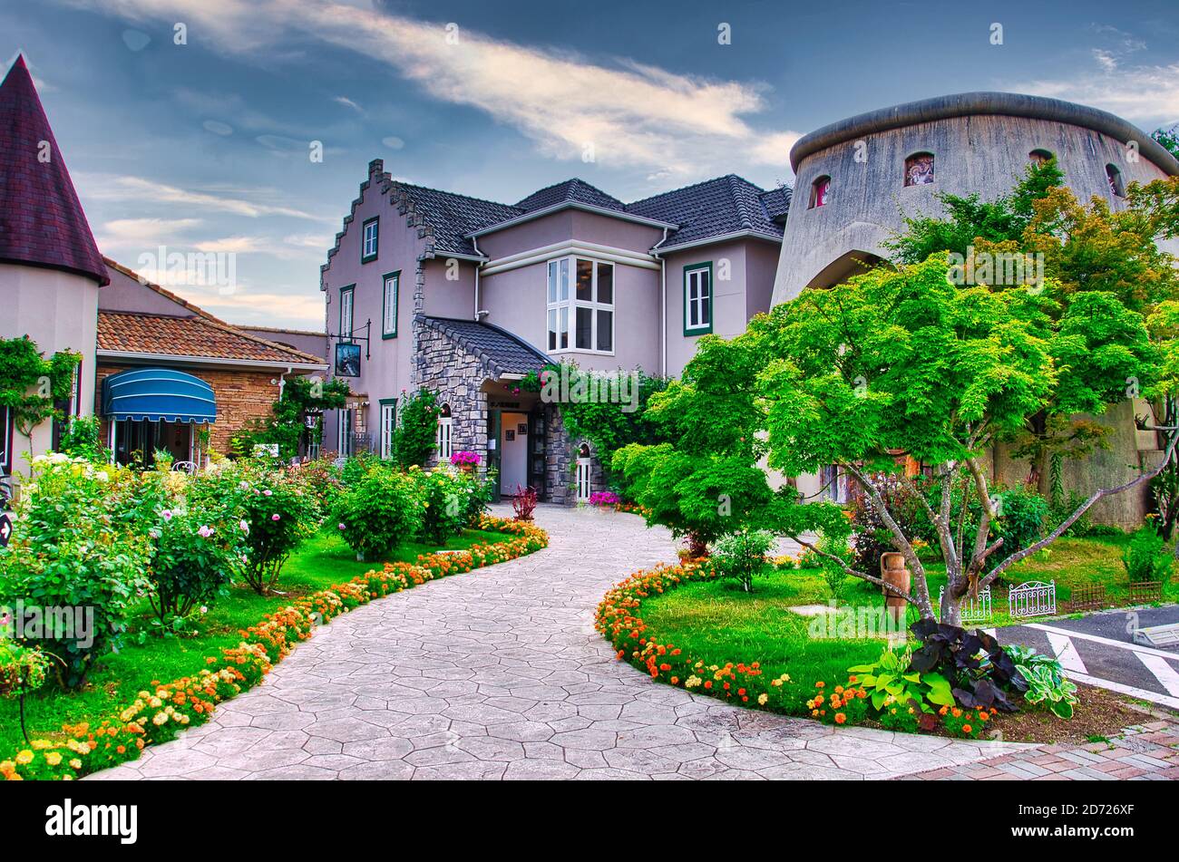 Beautiful garden entrance luxury home hi-res stock photography and ... - Luxury Home Foyer Garden Designs