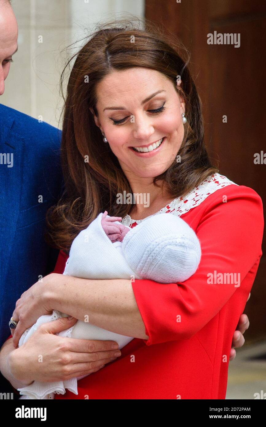 The Duchess of of Cambridge pictured outside the Lindo Wing at St Mary's Hospital in Paddington, London, after the birth of her second son. Photo credit should read: Matt Crossick/EMPICS Entertainment Stock Photo