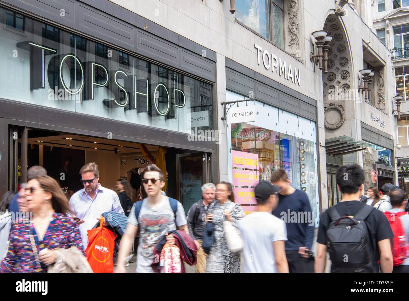 Top Shop Topshop Top Man High Resolution Stock Photography and Images -  Alamy