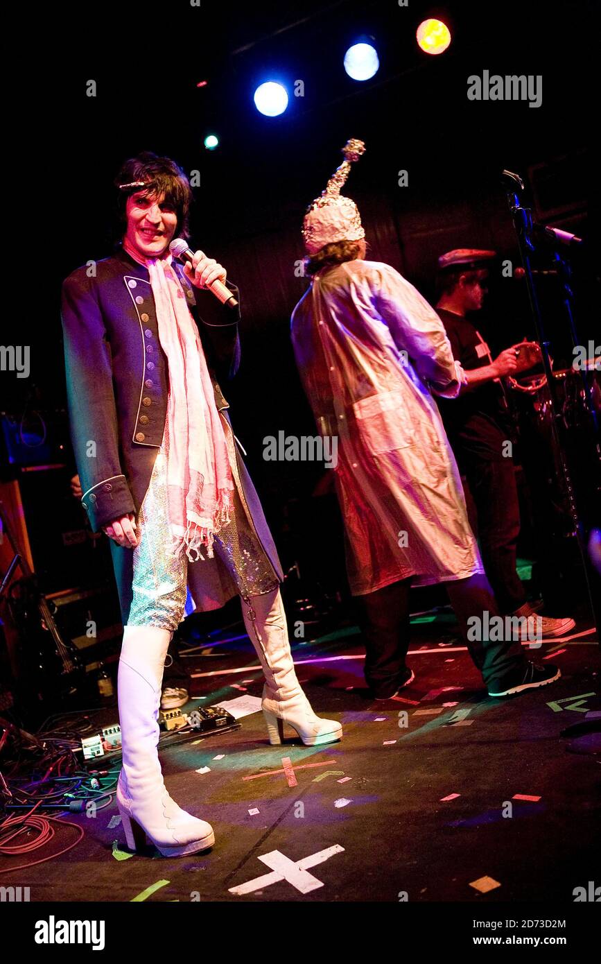 Noel Fielding and The Mighty Boosh Band play a warm-up gig at Cargo, in rehearsal for the Big Chill Festival. Stock Photo