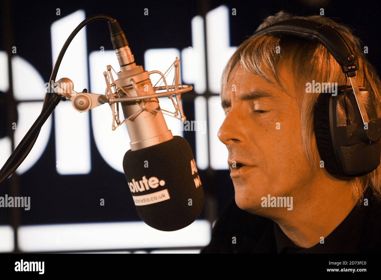 Paul Weller performs live at the Absolute Radio Christmas Zoo Sessions, at  their studio in central London Stock Photo - Alamy