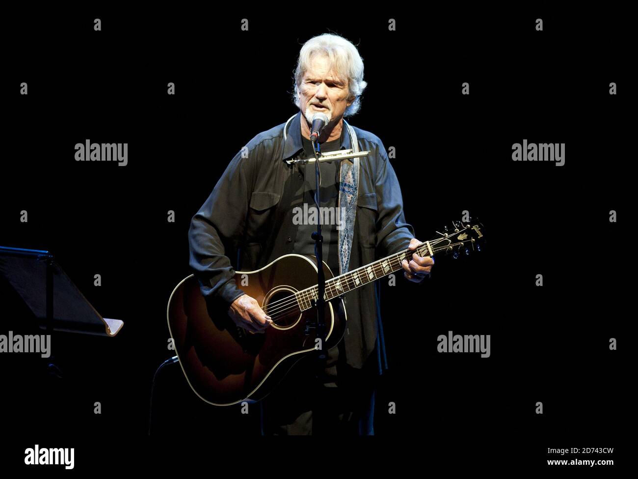 Kris Kristofferson performs live at the Cadogan Hall in central London.  Stock Photo