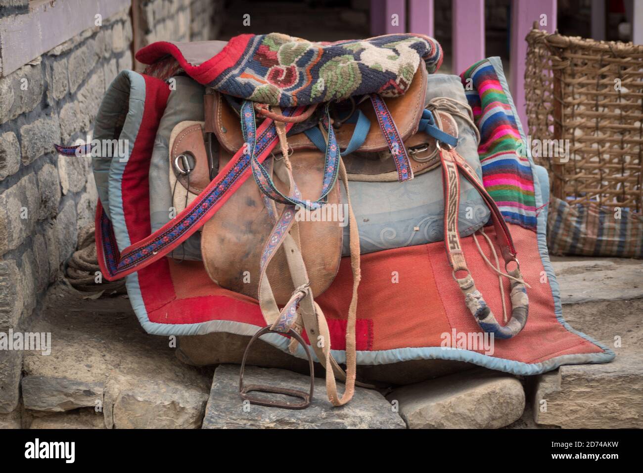 Nepal, Tibetan horse saddle at Annapurna circuit trek Stock Photo Alamy