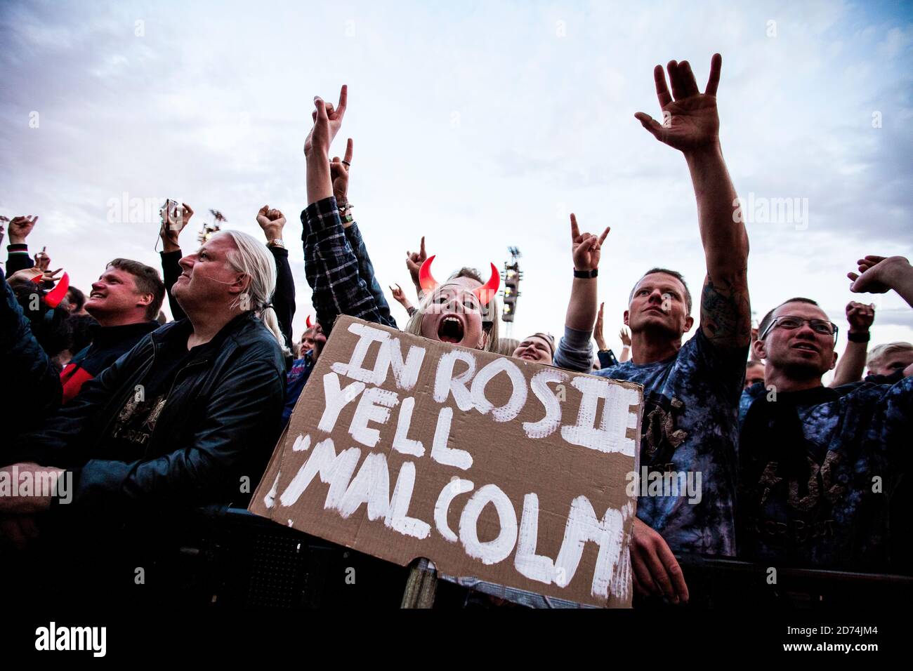 Ac dc fans hi-res stock photography and images - Alamy