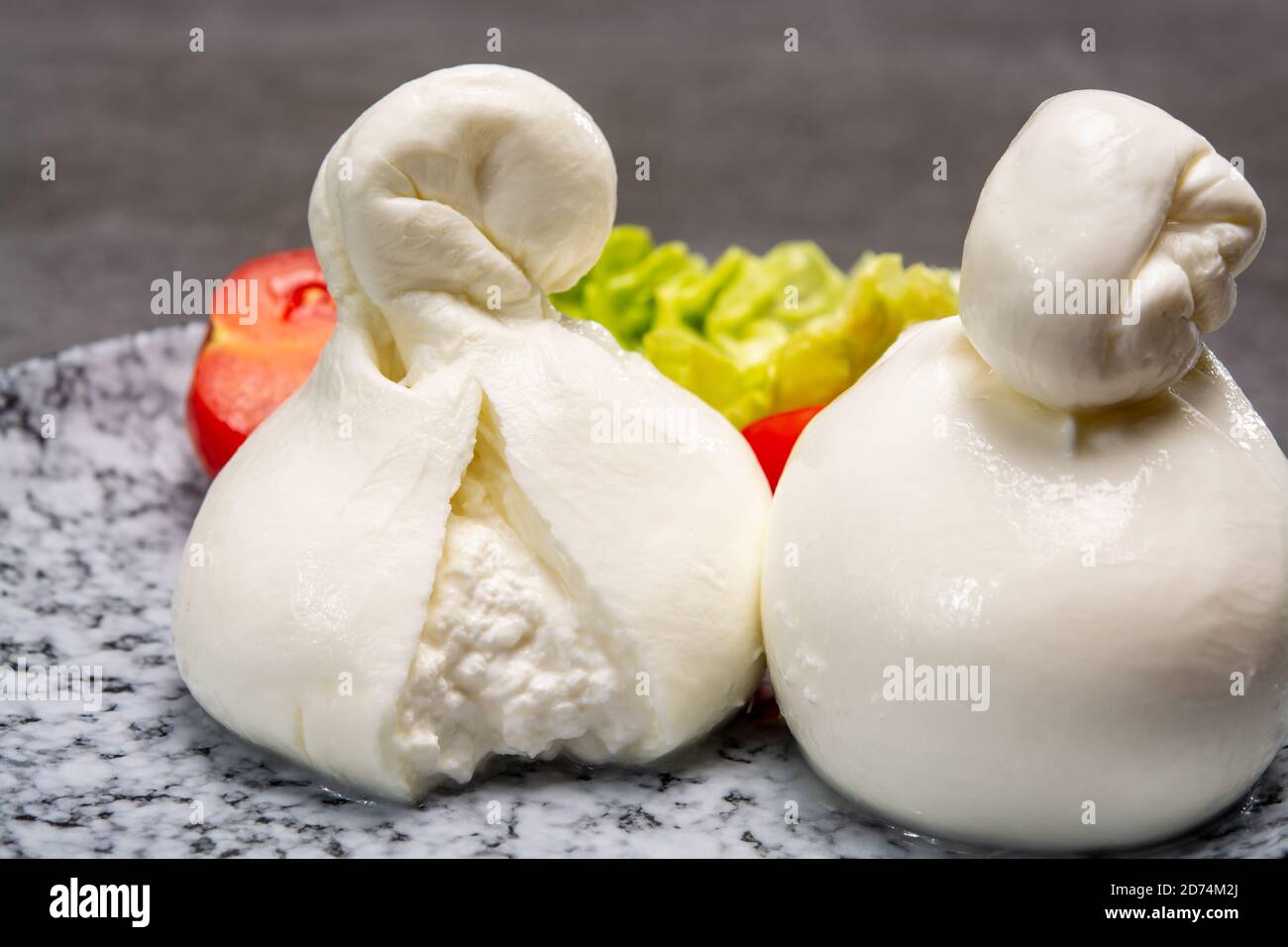 close in region made italian Photo from white burrata Apulia of inside with Stock Cheese cream up soft balls - cheese mozzarella Alamy collection,