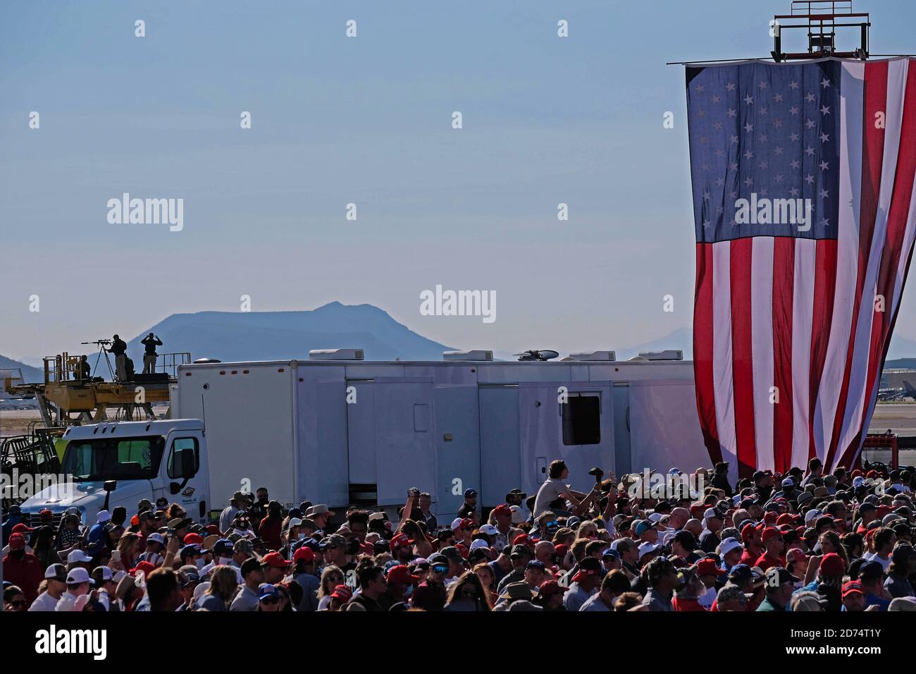 Campaign rally arizona flag hi-res stock photography and images - Alamy