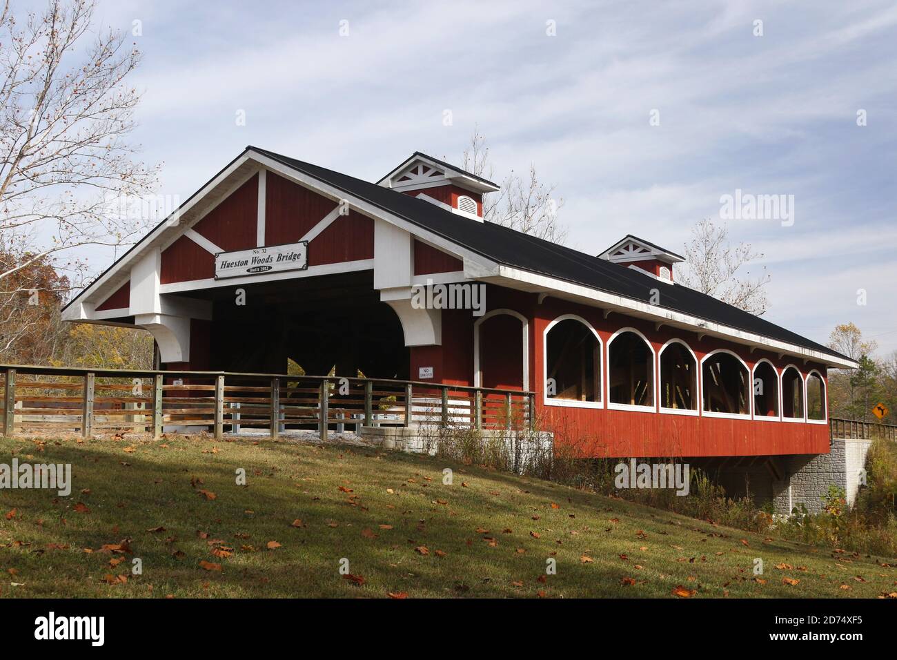Hueston woods covered bridge hires stock photography and images Alamy