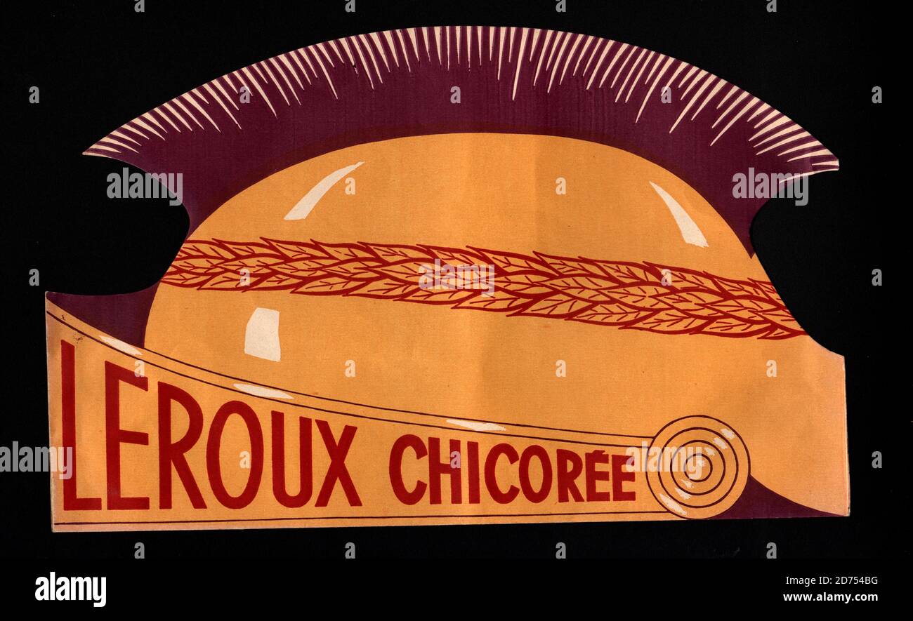 Chapeau papier publicitaire chicoree Leroux en forme de casque romain offert sur le parcours du Tour de France vers 1960 Stock Photo