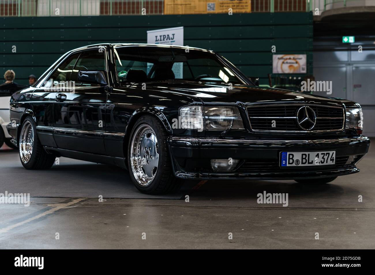 PAAREN IM GLIEN, GERMANY - OCTOBER 03, 2020: The full-size luxury car  Mercedes-Benz C126 SEC (coupe). Die Oldtimer Show 2020 Stock Photo - Alamy