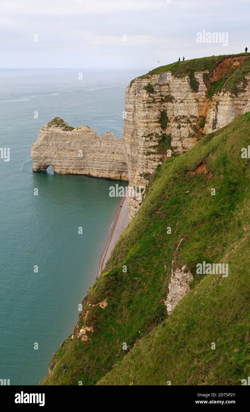 Headland and cliffs of Etretat, France.  White limestone cliffs and rock formations of the coast of Upper Normandy. Stock Photo