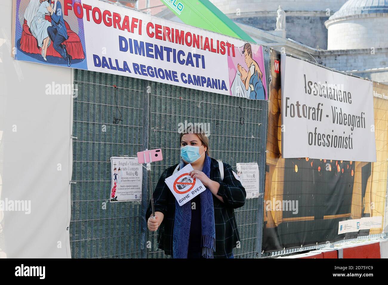 Naples, Italy. 20th Oct, 2020. Wedding Photographers and Entrepreneurs  protest with the Italian institutions for the new Covid-19 restrictions.  (Photo by Carlo Giacomazza/Pacific Press) Credit: Pacific Press Media  Production Corp./Alamy Live News