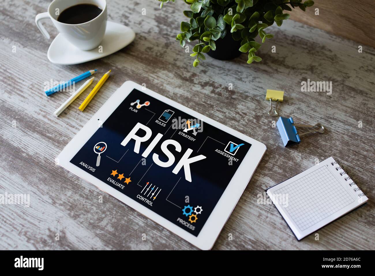 Risk management icon hi-res stock photography and images - Alamy