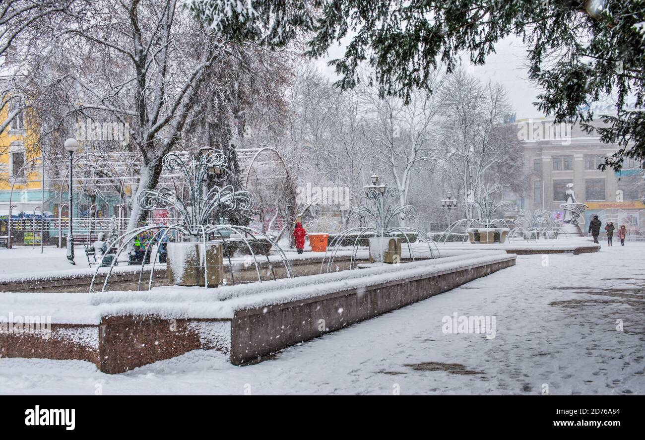 Ternopil, Ukraine 01.05.2020.  Taras Shevchenko Boulevard in Ternopol, Ukraine, on a snowy winter morning Stock Photo