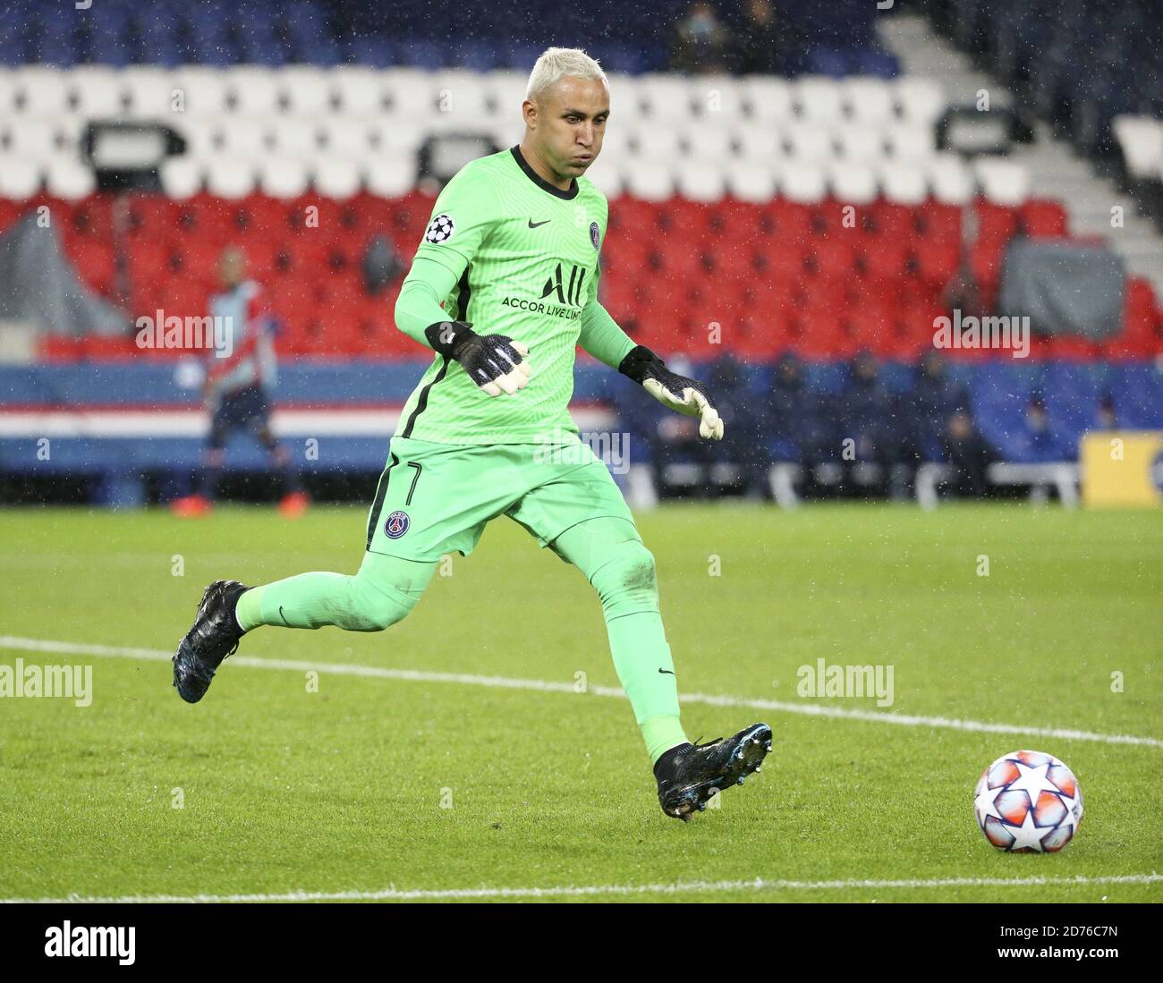 oalkeeper of PSG Keylor Navas during the UEFA Champions League, Group  Stage, Group H football match between Paris Saint-Germain (PSG) and  Manchester Stock Photo - Alamy