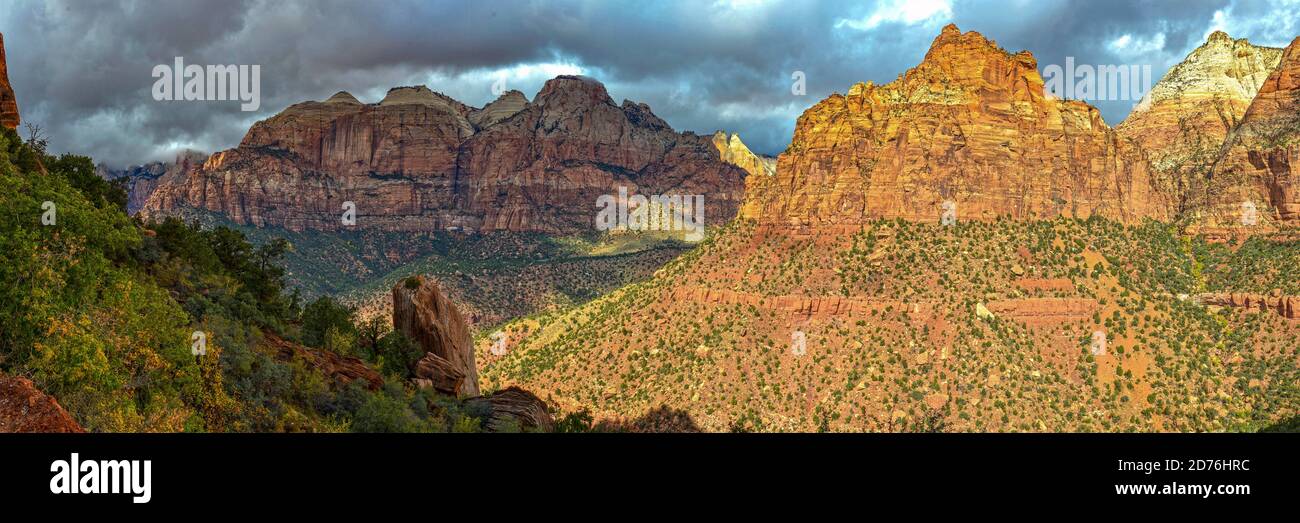 ZION NATIONALPARK, UTAH, USA. The view across Zion Canyon towards the Towers of the Virgin is on of the most spectecular Stock Photo