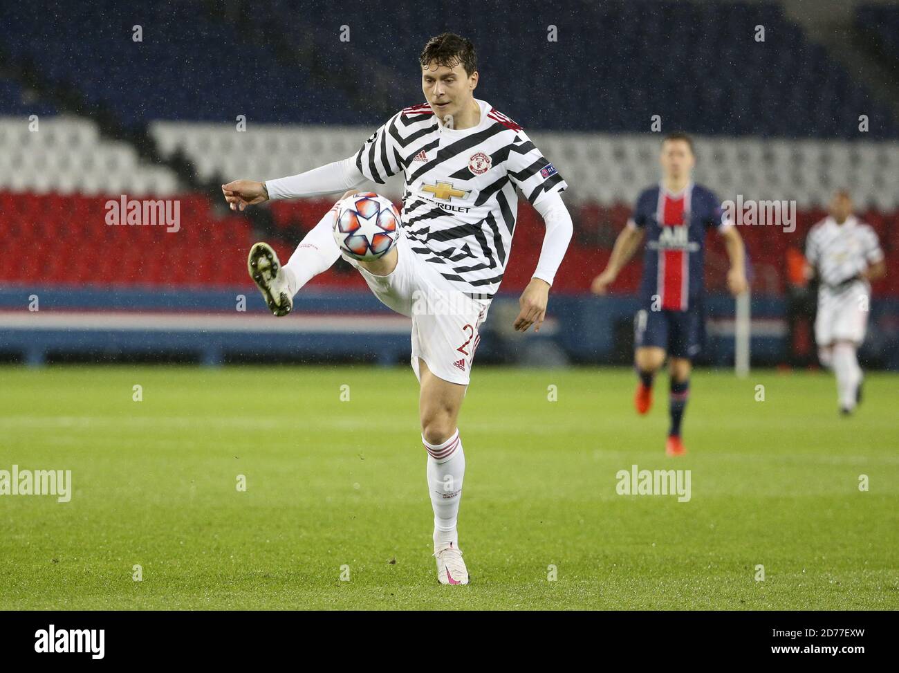 ictor Lindelof of Manchester United during the UEFA Champions League, Group  Stage, Group H football match between Paris Saint-Germain (PSG) and Manch  Stock Photo - Alamy