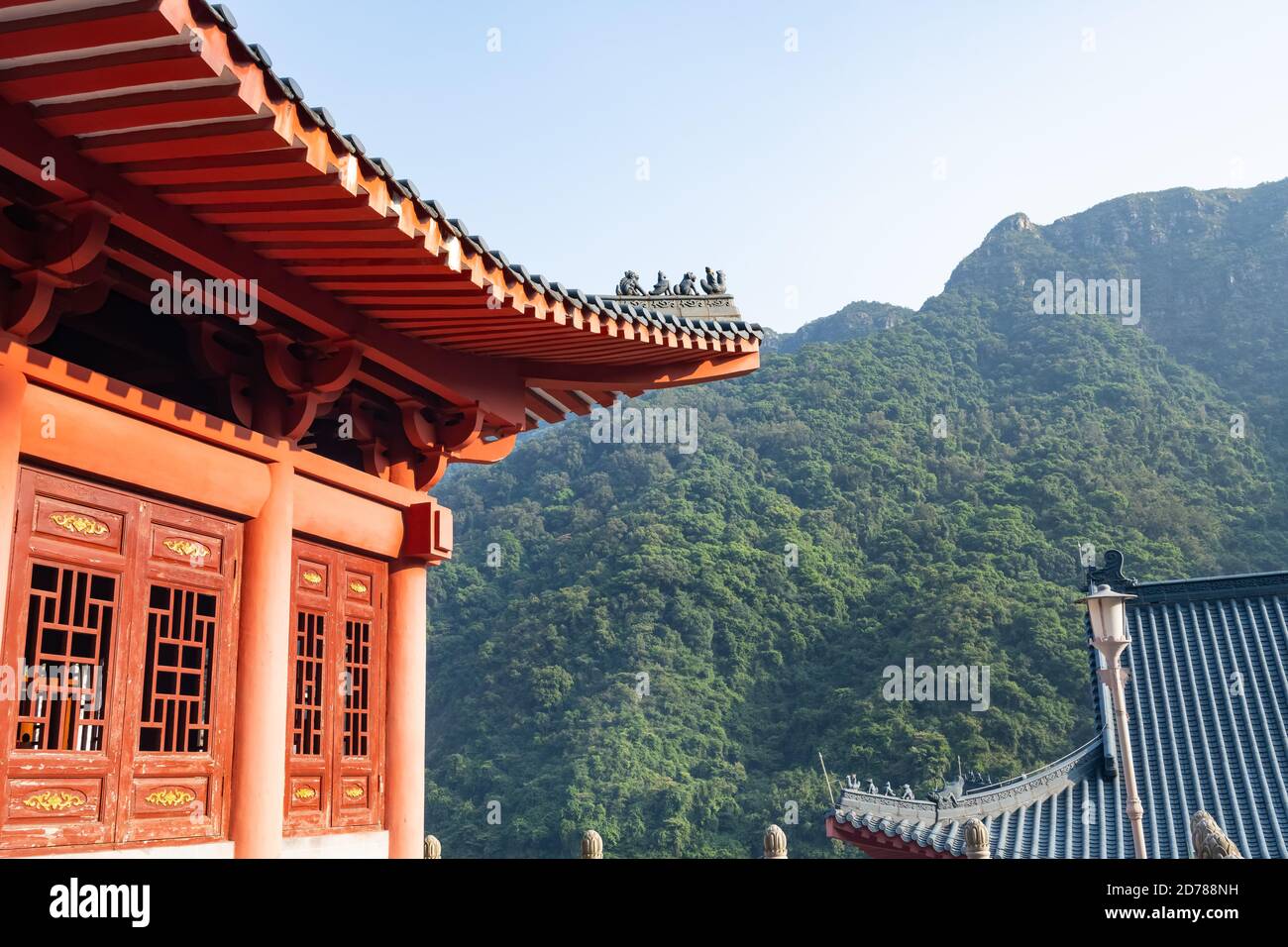 corner of a traditonal chinese temple roof Stock Photo - Alamy