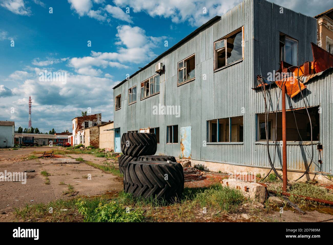 warehouse hi-res stock photography and images - Alamy