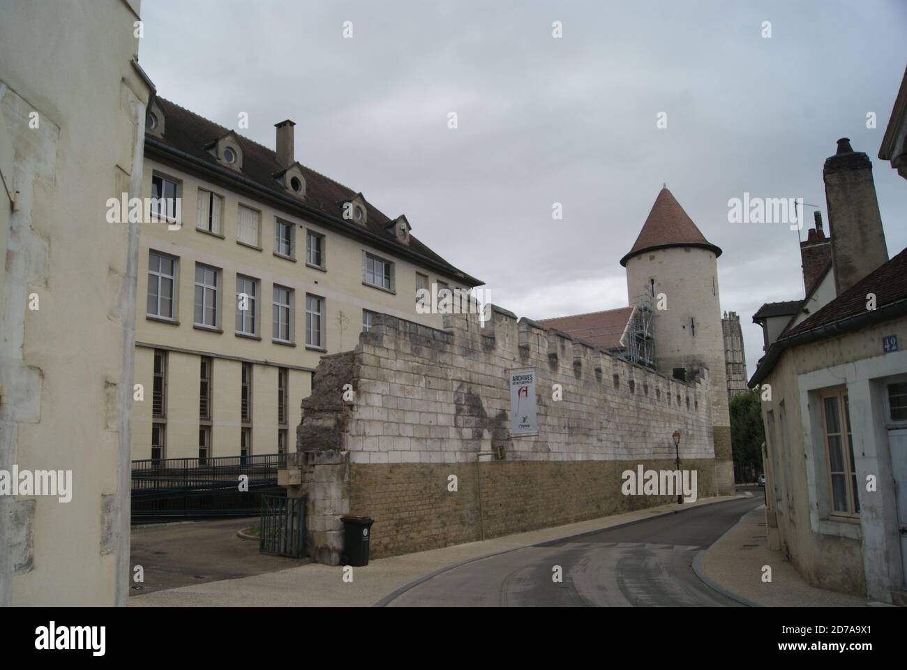 Une ruelle d'Auxerre, Yonne, France. Stock Photo