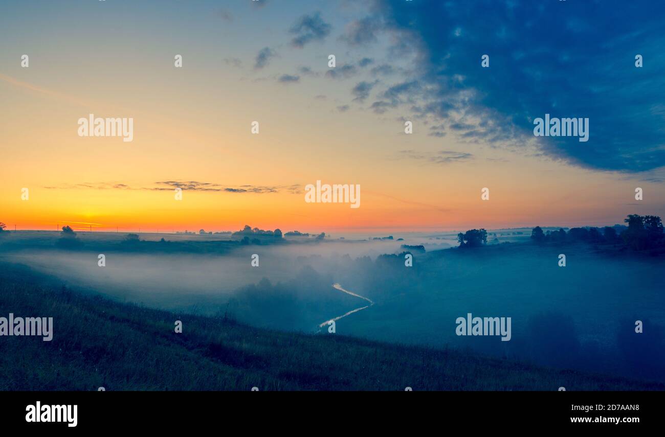 Beautiful cold foggy sunrise hi-res stock photography and images - Alamy