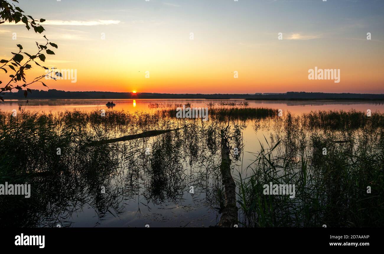 Lake beauty nature hi-res stock photography and images - Alamy