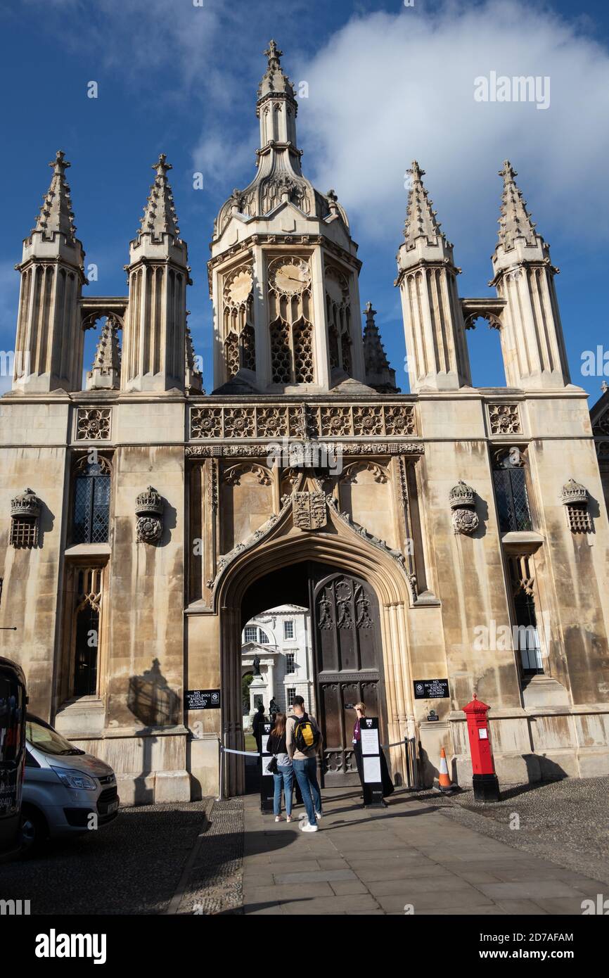 Porters' Lodge, situated at the Grand entrance to Kings College on King's Parade Cambridge Stock Photo