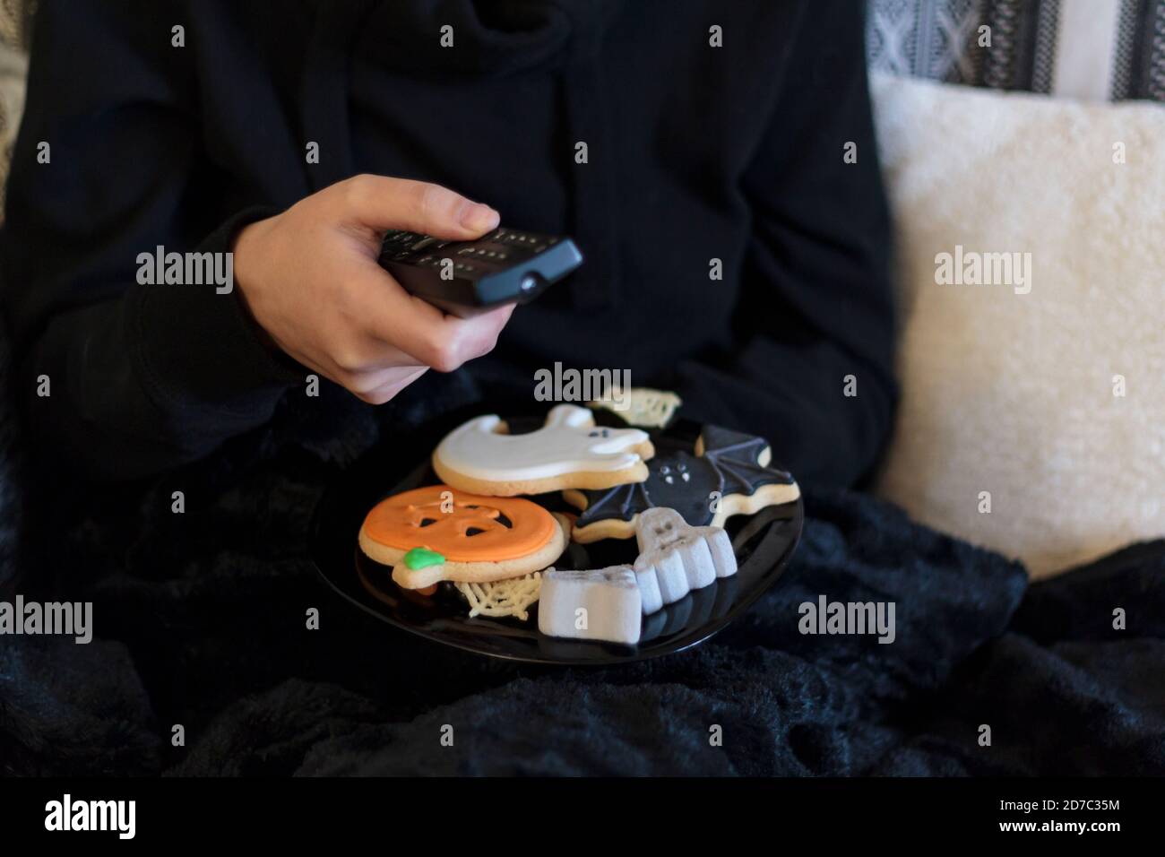 Using tv remote control hi-res stock photography and images - Alamy
