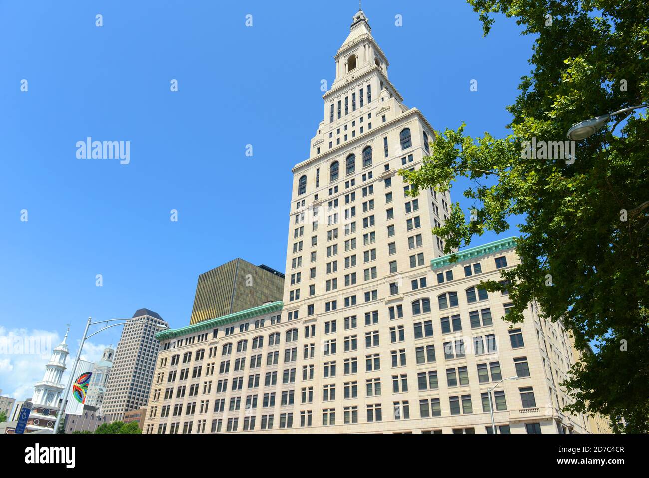 Hartford modern city skyline including Travelers Tower and Wadsworth Atheneum Museum of Art in downtown Hartford, Connecticut, USA. Stock Photo