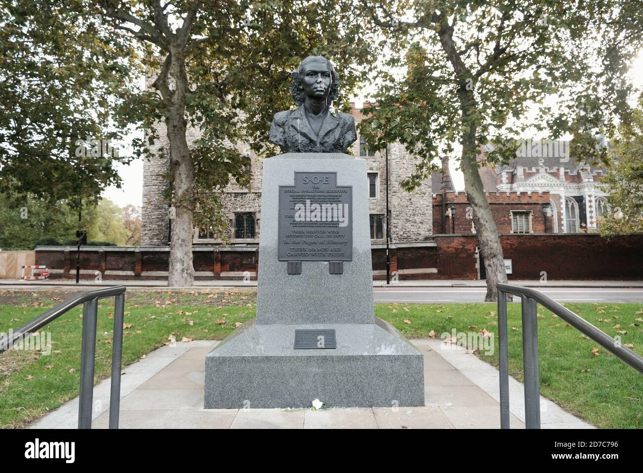 The Special Operations Executive (SOE) memorial in London.  It honours agents who operated behind enemy lines during WWII. Stock Photo