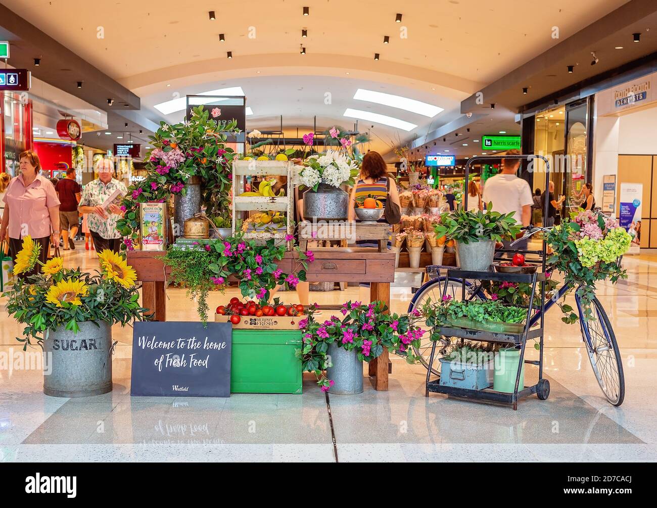 Brisbane, Queensland, Australia - 28th September 2019: A small florist retailer at Carindale Shoppping Centre Stock Photo