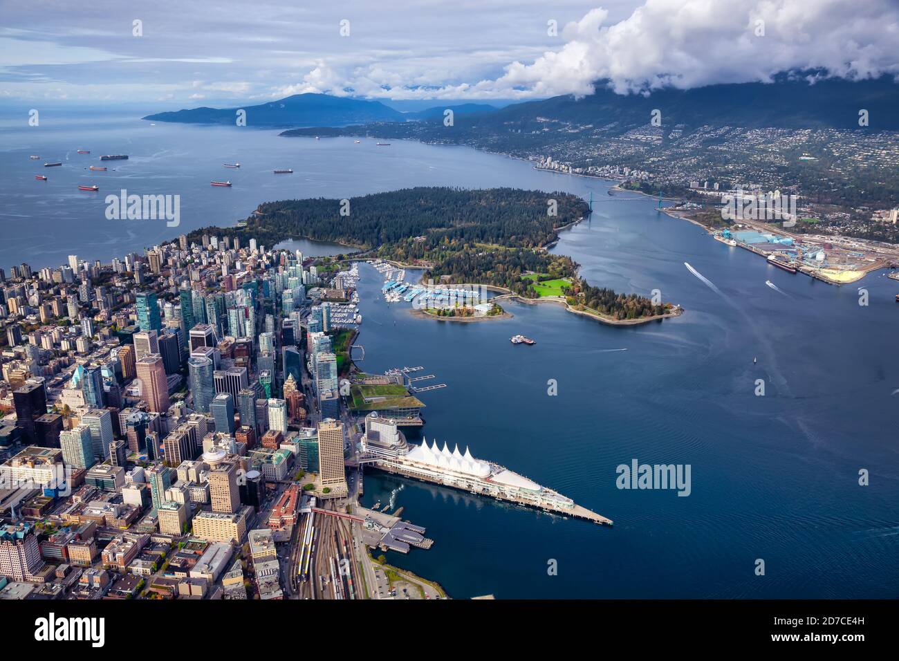 Aerial of vancouver harbor hi-res stock photography and images - Alamy