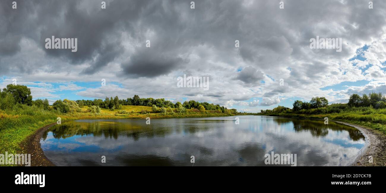 Stormy dramatic sky landscape hi-res stock photography and images - Alamy