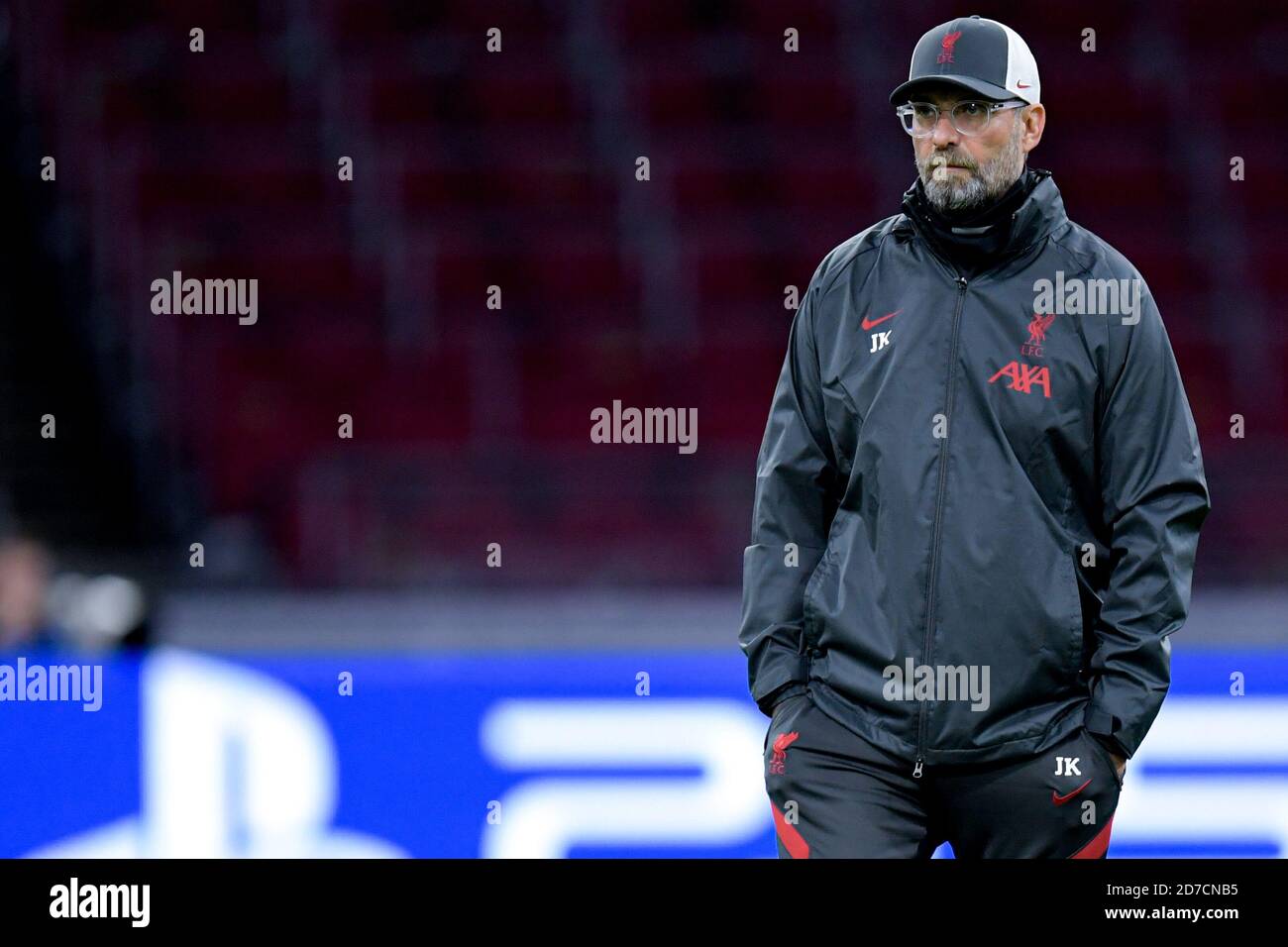 liverpool coach jacket