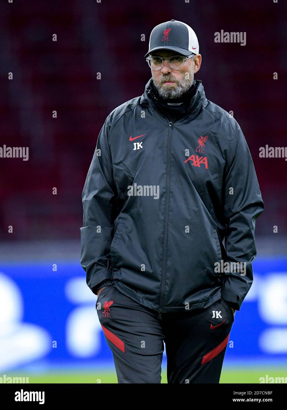 liverpool coach jacket