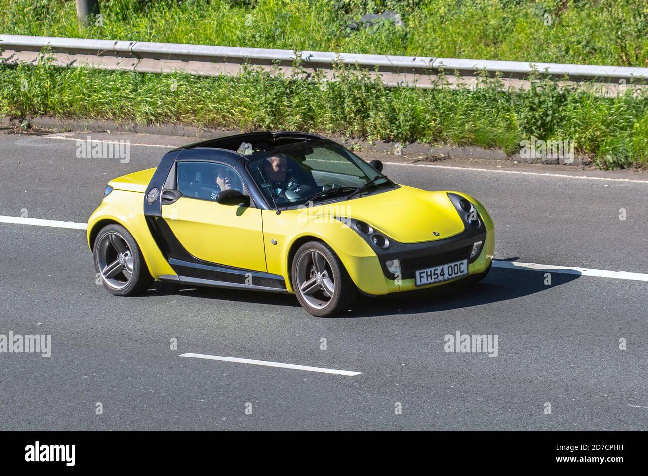 Smart city coupe hi-res stock photography and images - Alamy