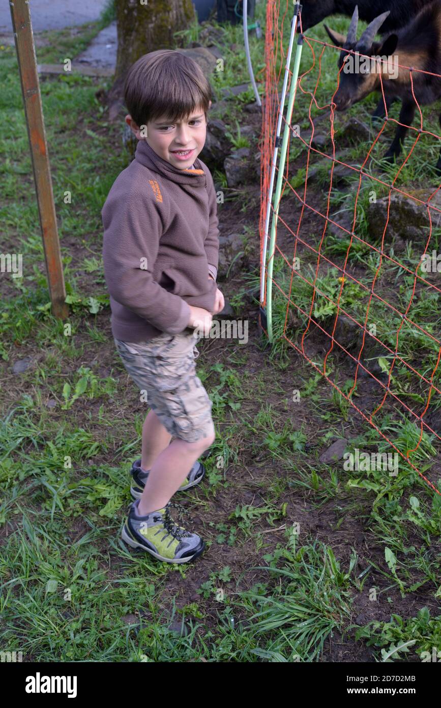 How To Help A Little Boy Pee How To Help A Little Boy Pee