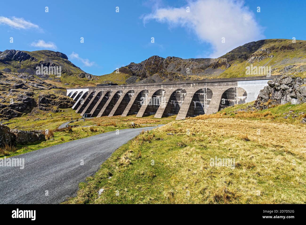 Llyn Stwlan damn used for pumped storage hydro electricity generation situated in Moelwyn Mountains above Tanygrisiau near Blaenau Festiniog Wales UK Stock Photo