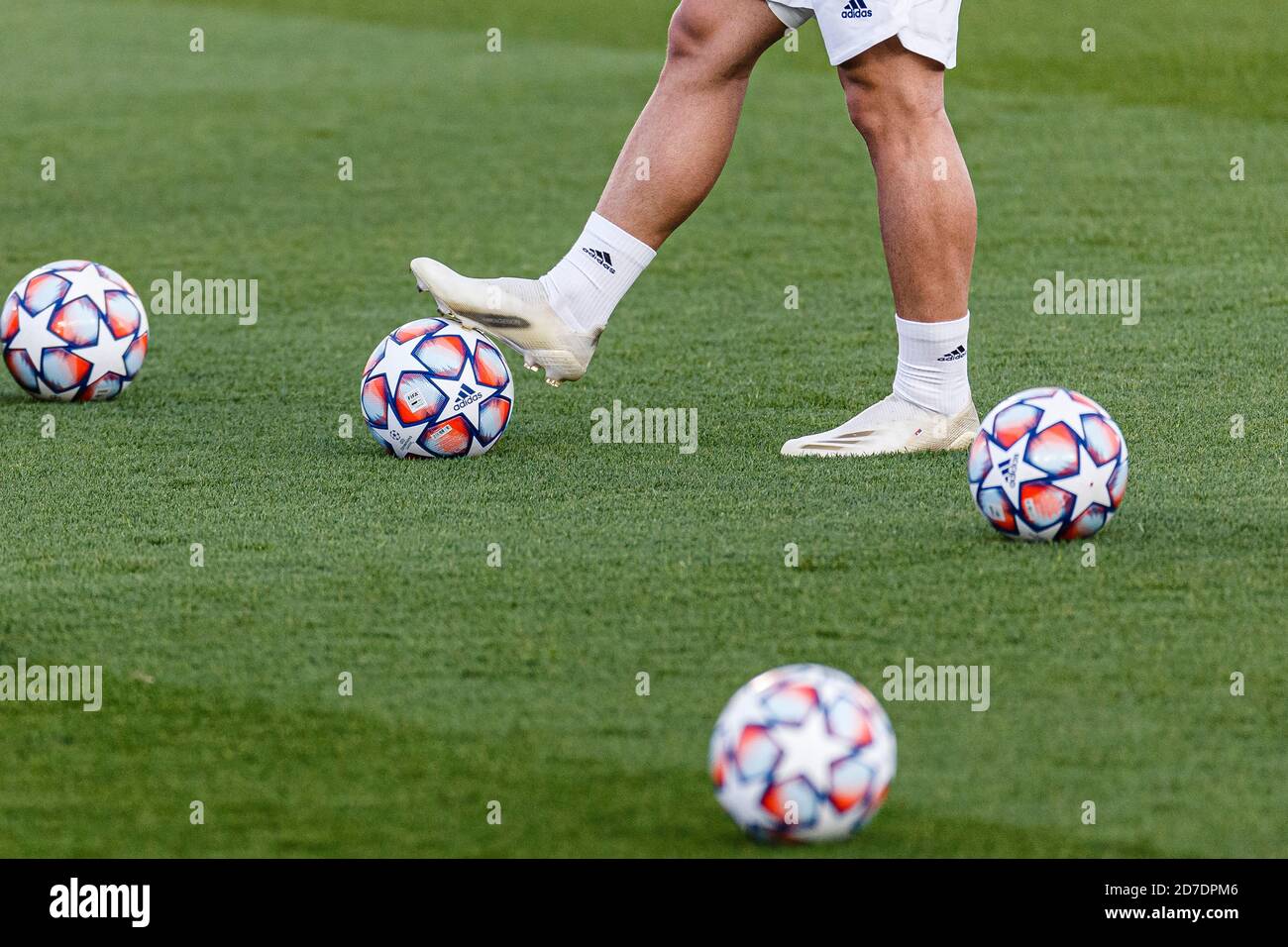 Madrid, Spain. 21st Oct, 2020. Adidas UCL Finale 20 Pro Ball during the  UEFA Champions League group stage match between Real Madrid and Shakhtar  Donetsk at Estadio Alfredo Di Stefano. (Photo by