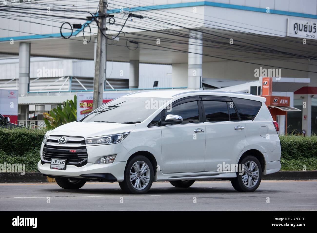 Toyota Innova Car High Resolution Stock Photography And Images Alamy