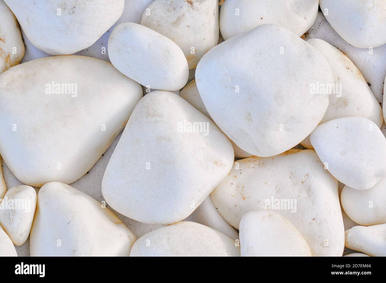 Roundish Rocks Large spherical stones hi-res stock photography and images - Alamy