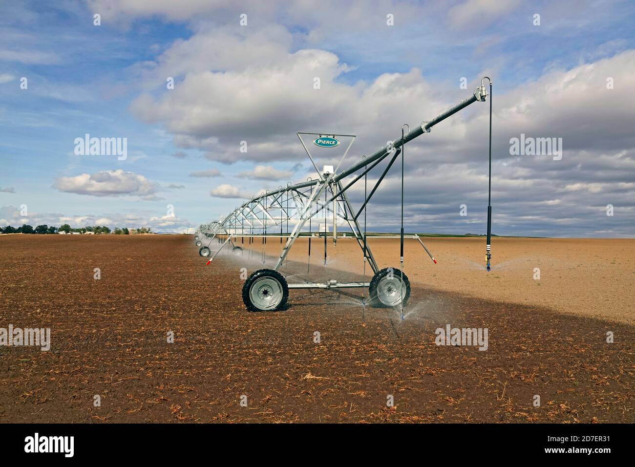 Moveable irrigation hi-res stock photography and images - Alamy